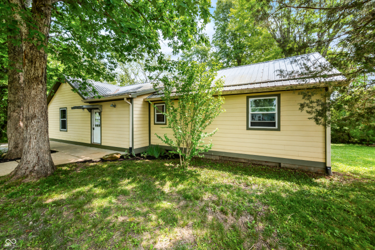 Listing Image 6