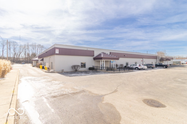 Listing Image 17