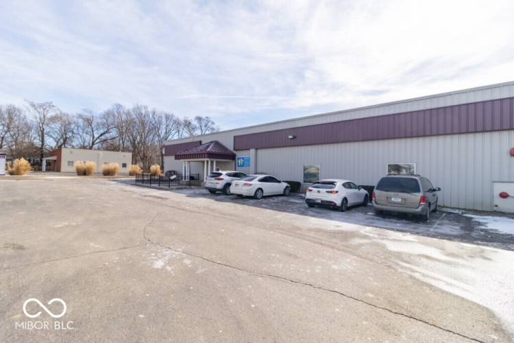 Listing Image 7