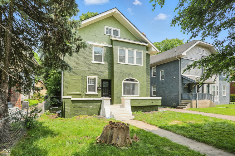 Listing Image 3