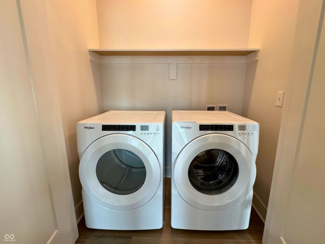 Listing Image 21