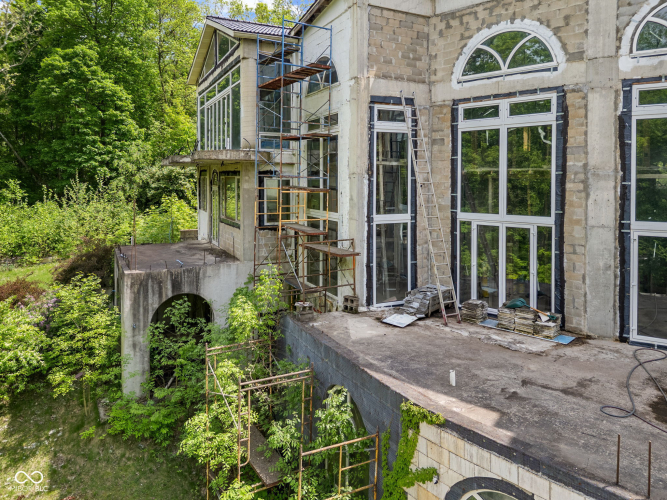 Listing Image 53