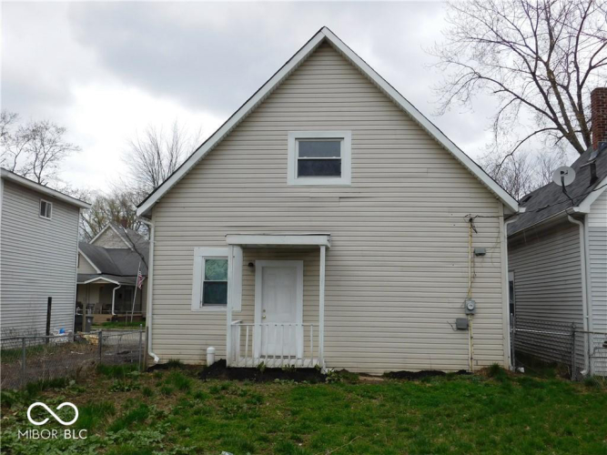 Listing Image 4