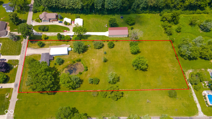 Listing Image 11