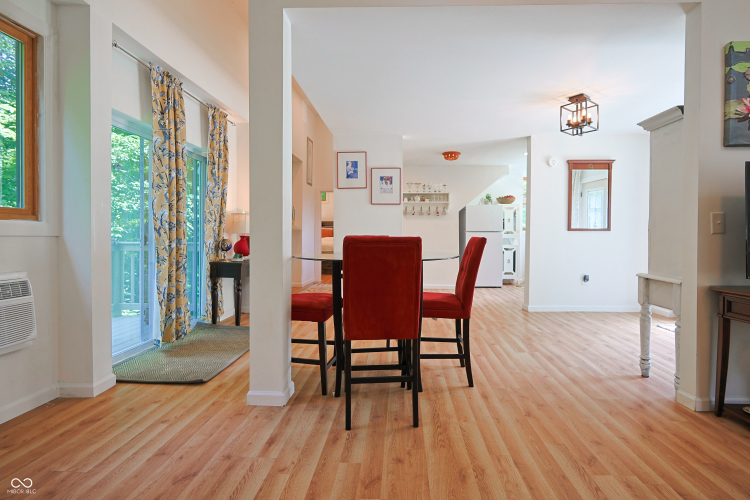 Listing Image 23