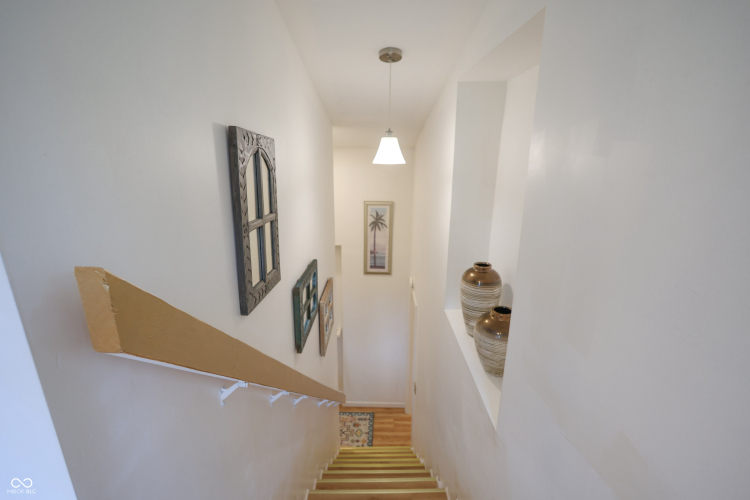Listing Image 42
