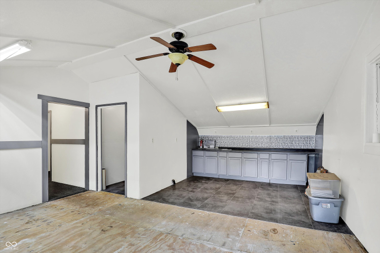 Listing Image 113