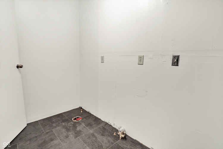 Listing Image 117