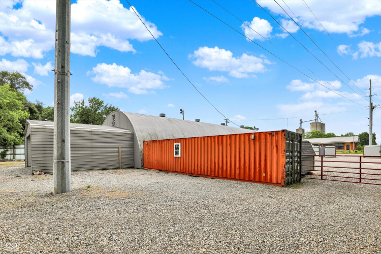 Listing Image 23