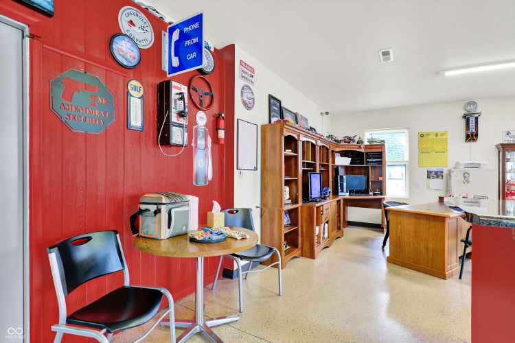 Listing Image 37