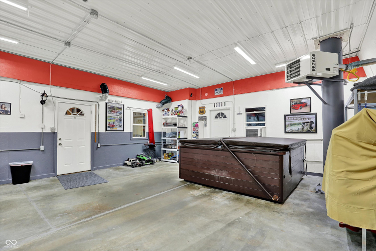 Listing Image 64