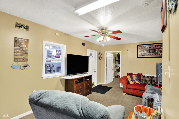 Listing Image 75