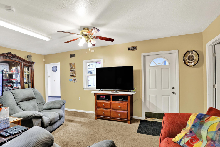 Listing Image 76