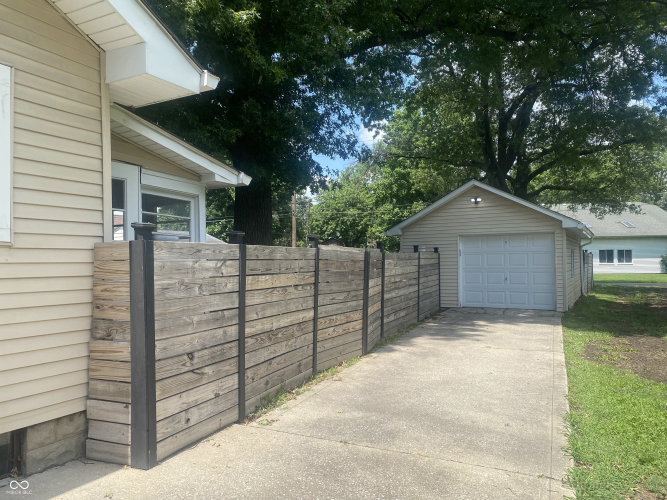 Listing Image 26