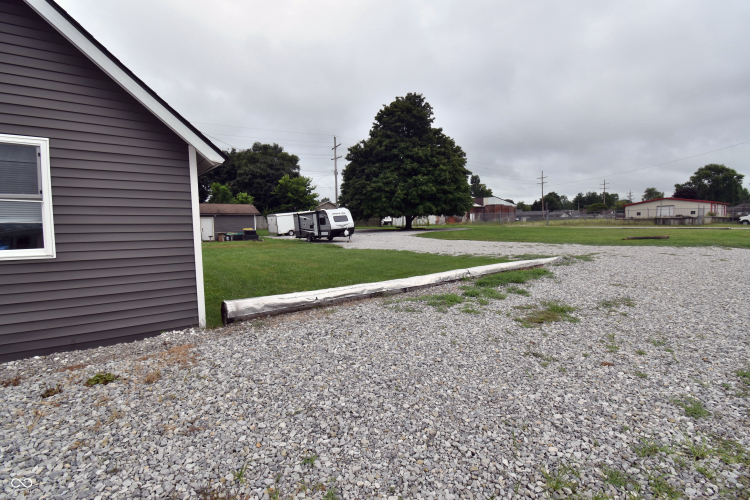 Listing Image 42