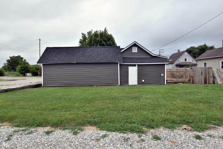 Listing Image 43