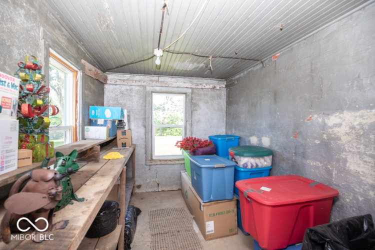 Listing Image 60