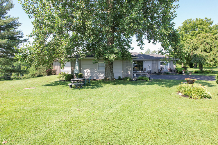 Listing Image 61
