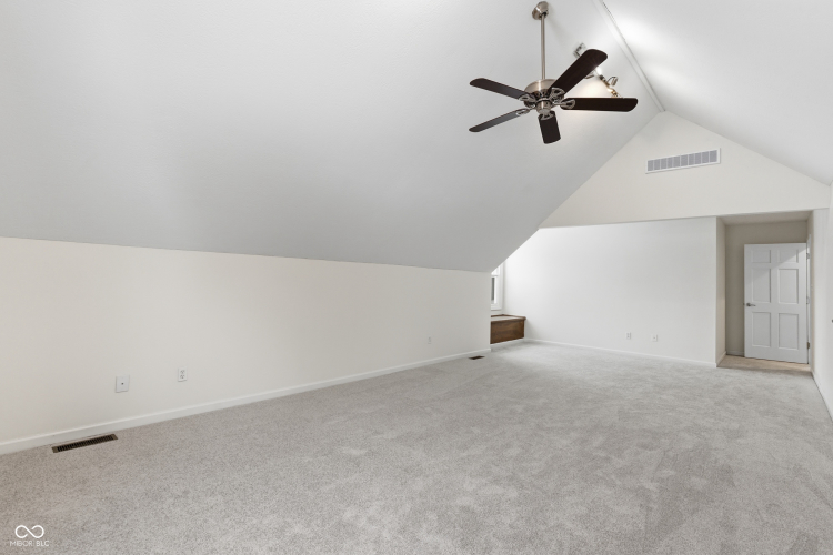 Listing Image 38