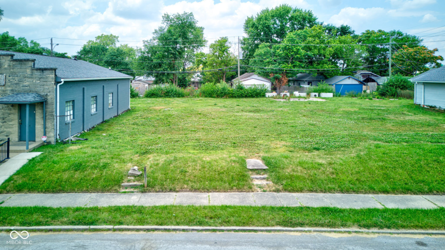 Listing Image 11