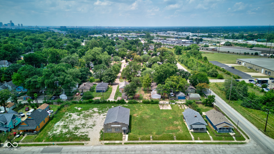 Listing Image 8