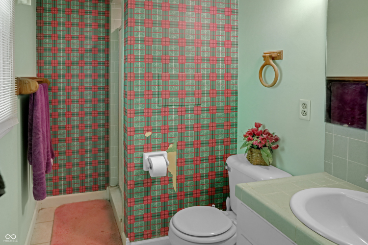 Listing Image 16