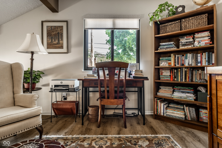 Listing Image 15