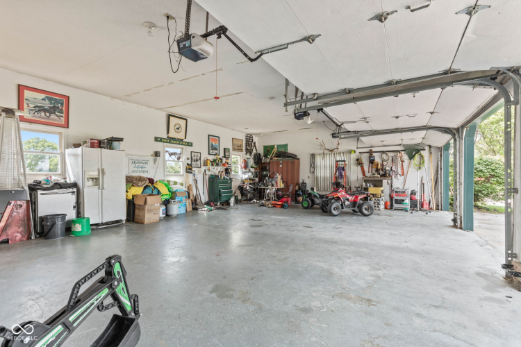 Listing Image 46