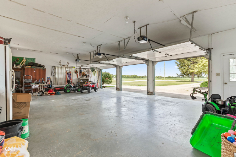 Listing Image 48