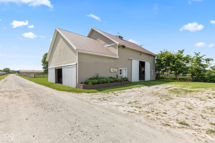 Listing Image 56
