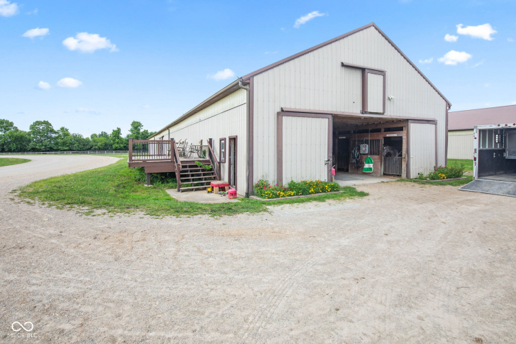Listing Image 84