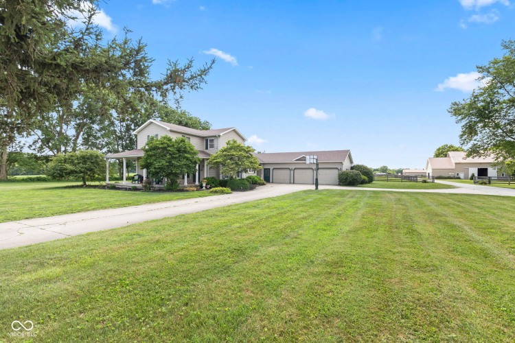 Listing Image 98