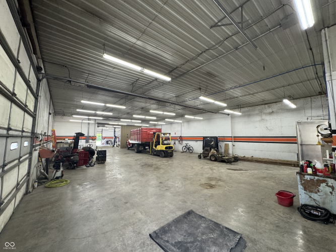 Listing Image 13