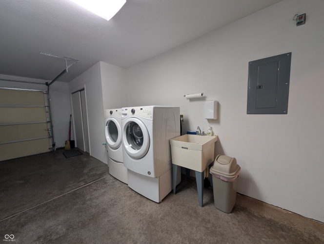 Listing Image 22