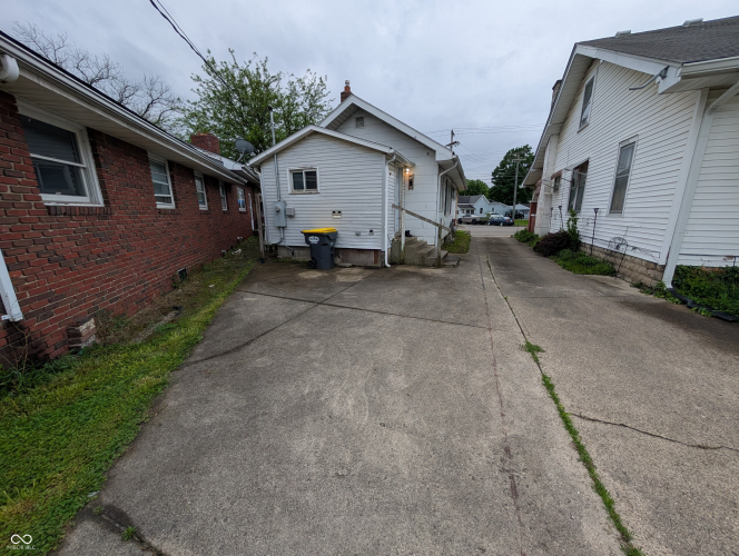 Listing Image 27