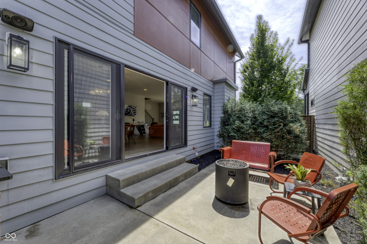 Listing Image 49