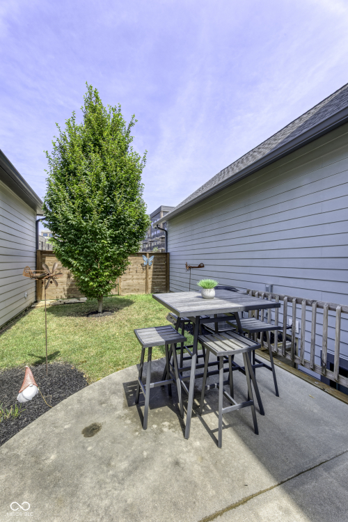 Listing Image 52