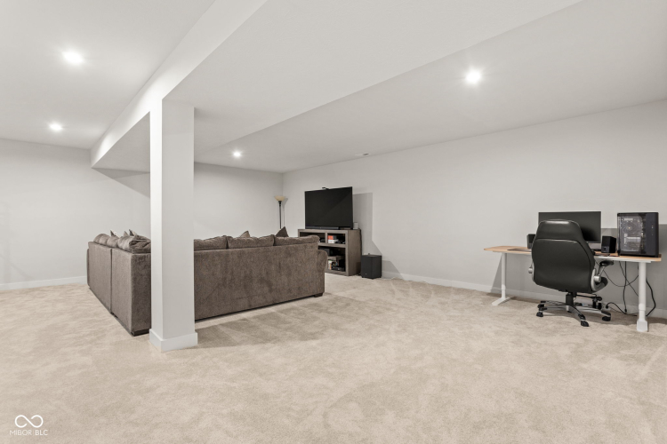 Listing Image 38