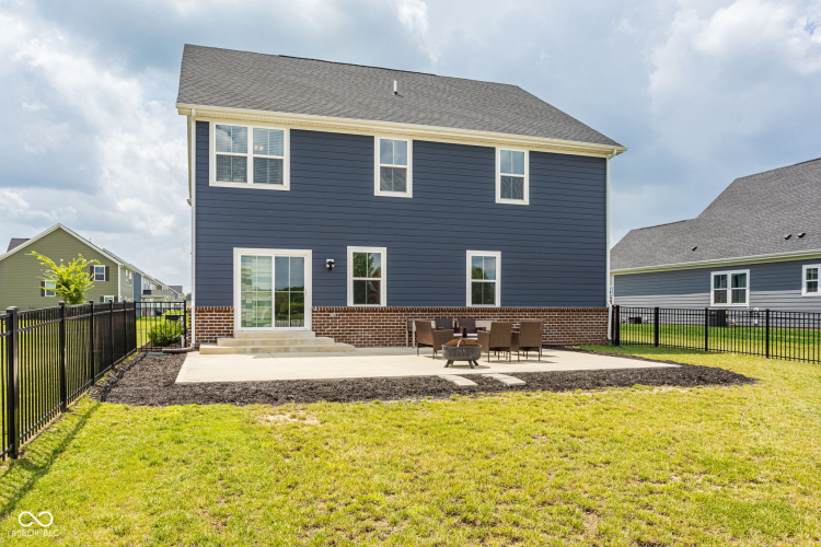 Listing Image 44