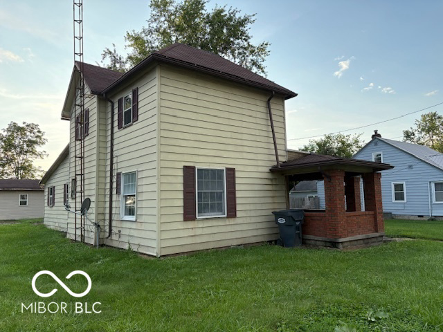 Listing Image 3