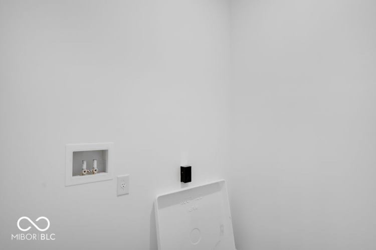 Listing Image 33