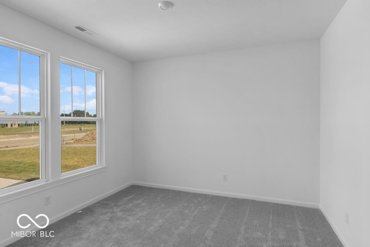 Listing Image 24