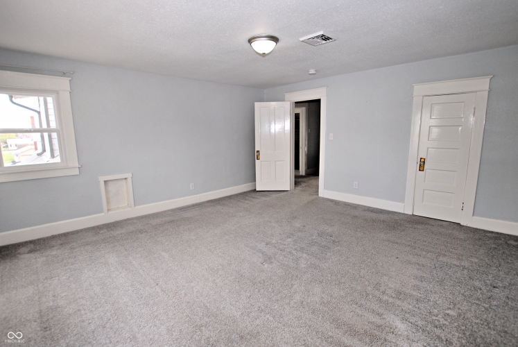 Listing Image 39