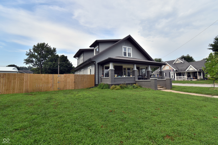 Listing Image 64