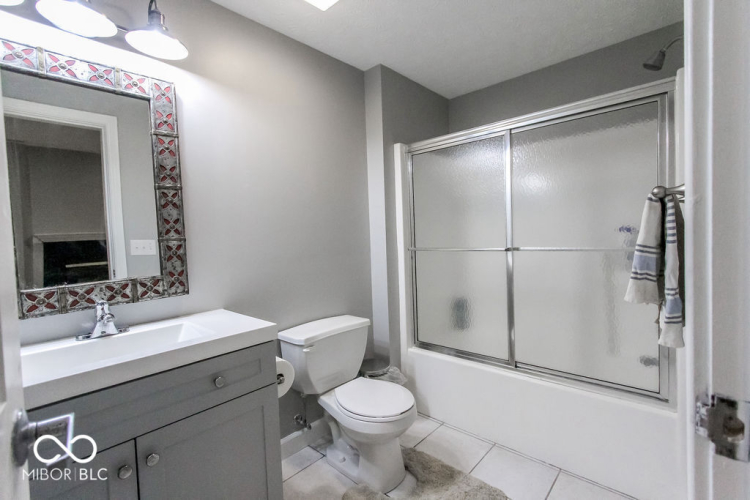 Listing Image 101