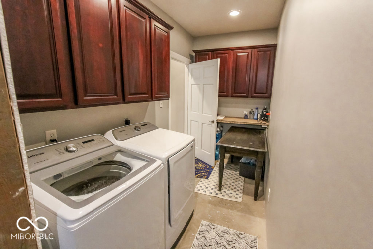 Listing Image 107