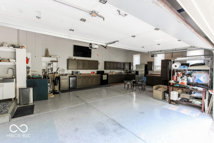 Listing Image 109