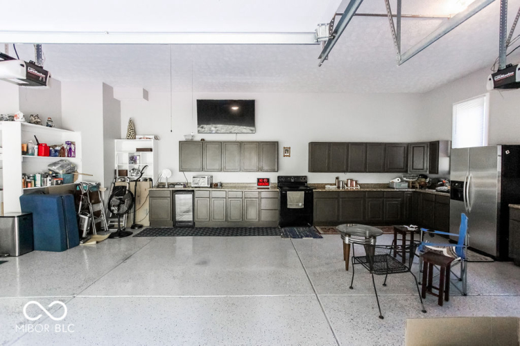 Listing Image 113
