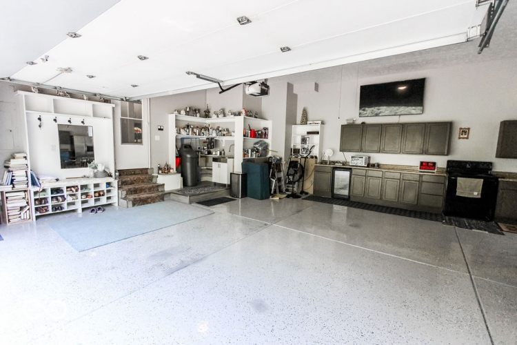 Listing Image 114