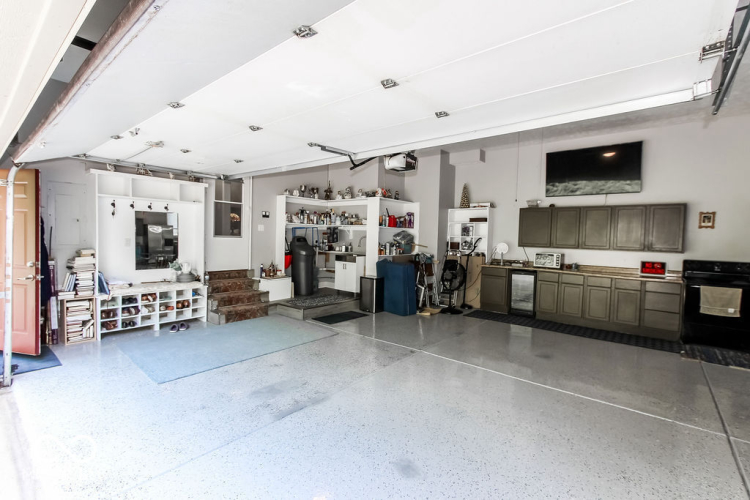 Listing Image 115